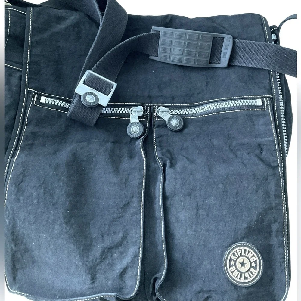Kipling black expandable
